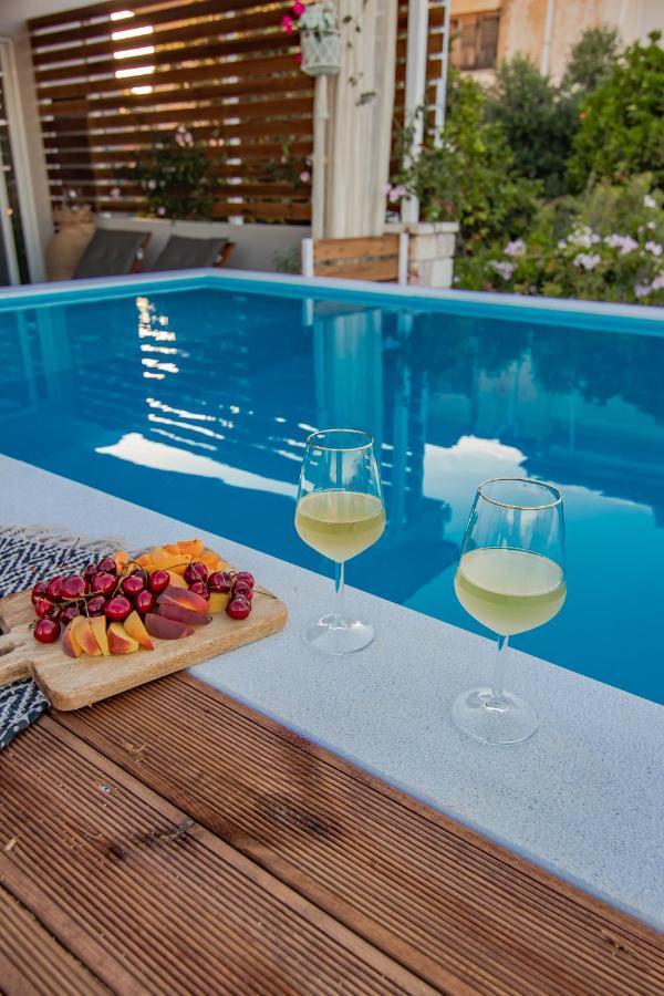 Georgianna'S Suite With Private Pool , 'Blank Suite' Charokopio Екстер'єр фото